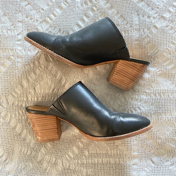 Madewell Shoes - Madewell Harper Mule in Black